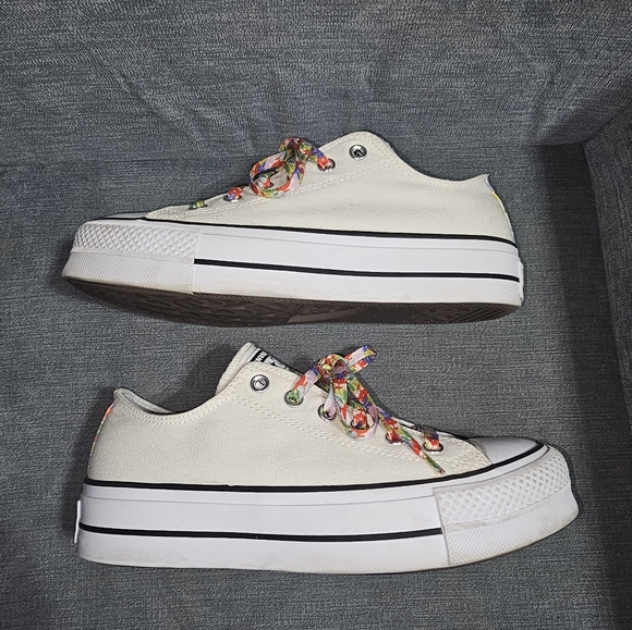 Platform Converse women's size 8.5 - Picture 6 of 6